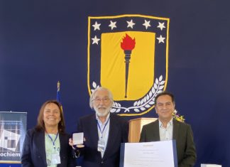 Expresidente de CIAEM, Fidel Oteiza Morra recibe en Chile, el Primer Premio Nacional de Educación Matemática 2024 Premio Nacional de Educacion Matematica 2024 Chile
