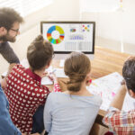 workers-looking-monthly-statistics